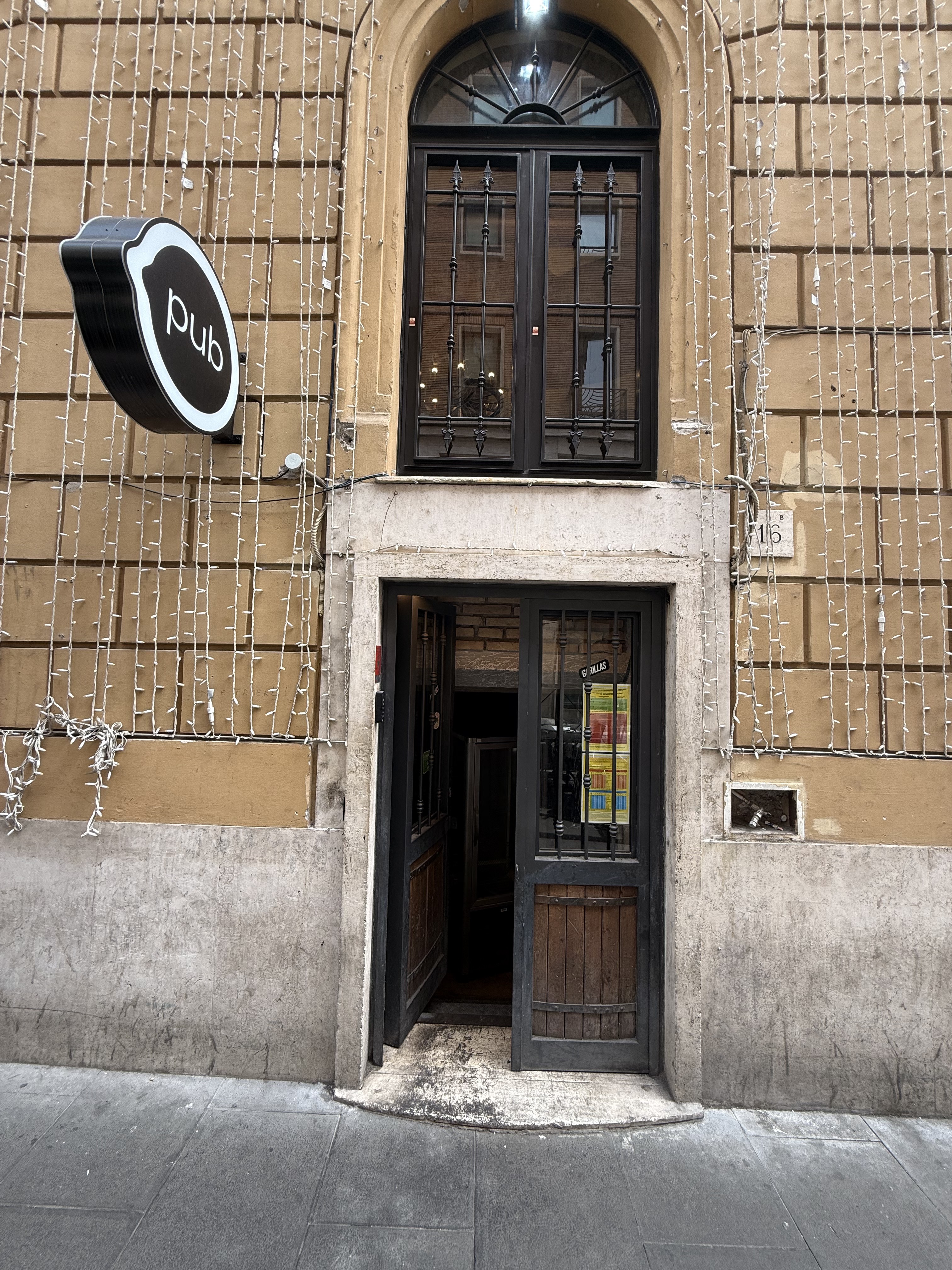 Traspaso de conjunto de restaurantes en Via dei Crociferi, Roma