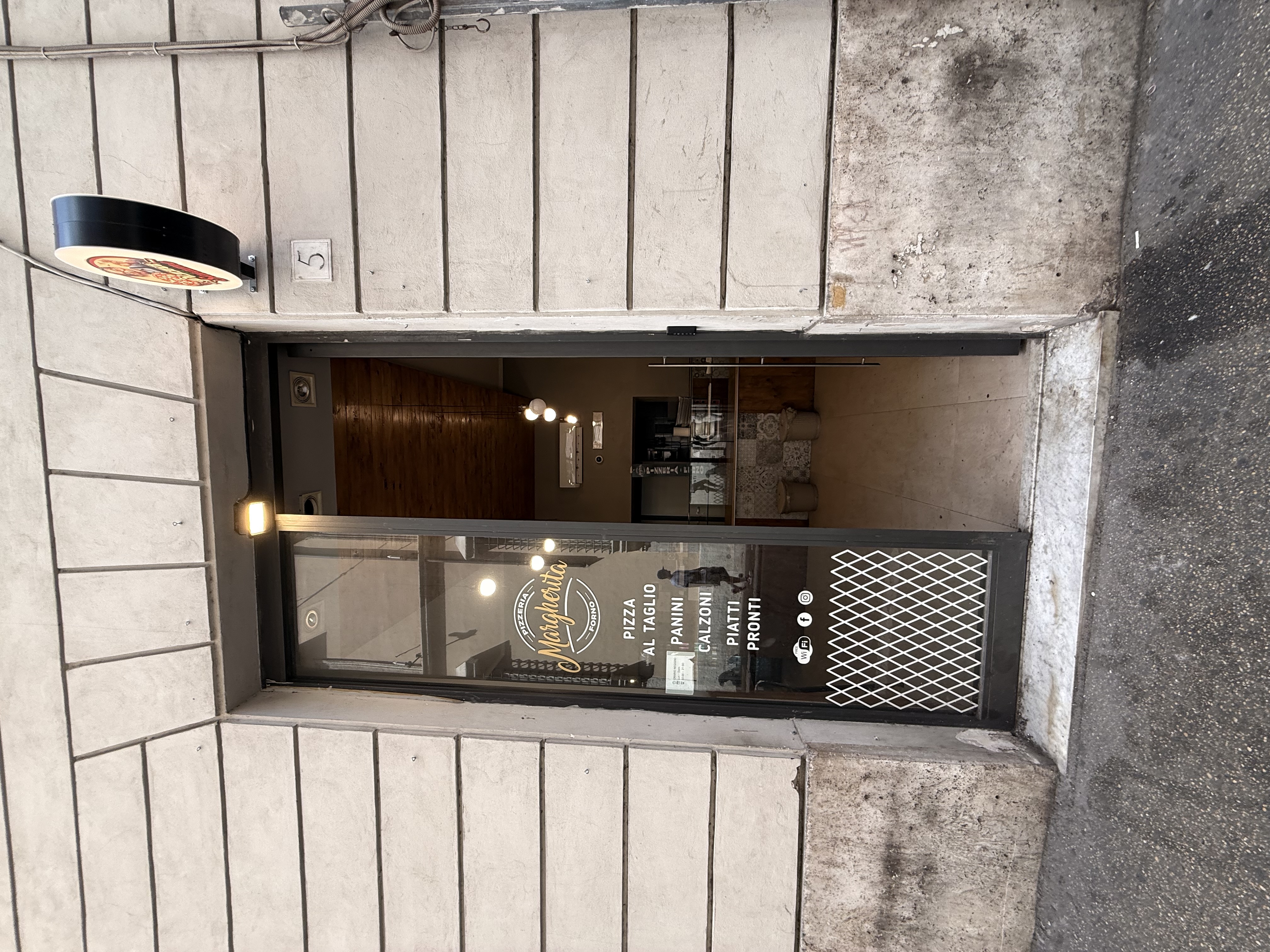 Traspaso de conjunto de restaurantes en Via dei Crociferi, Roma