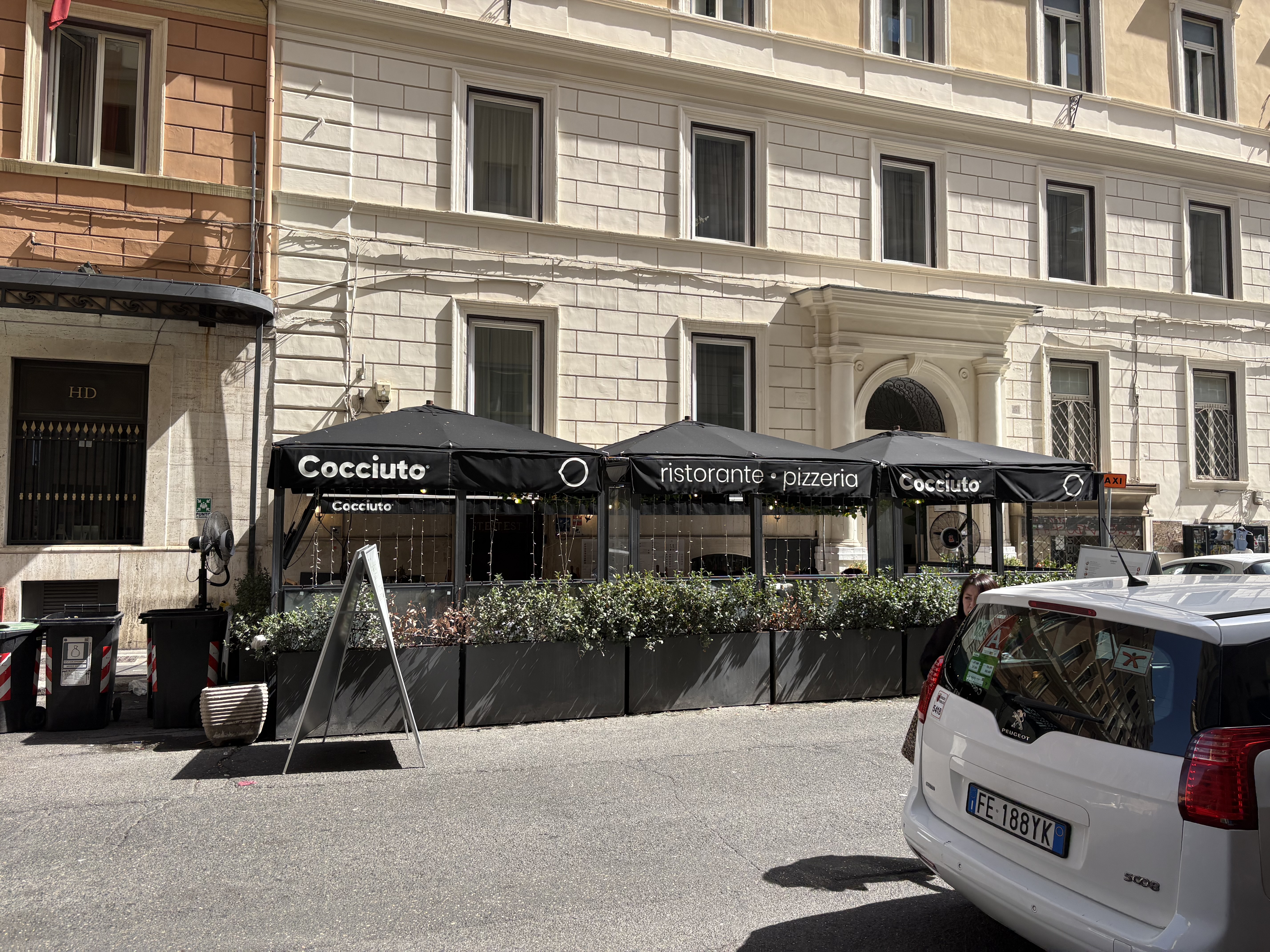 Traspaso de conjunto de restaurantes en Via dei Crociferi, Roma