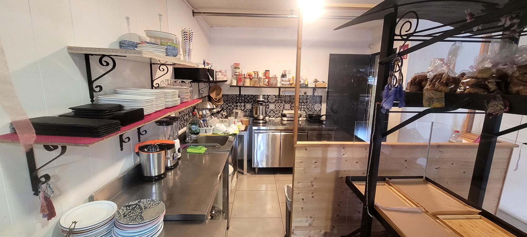 Traspaso de cafetería y pastelería en Sector port emporda, Empuriabrava