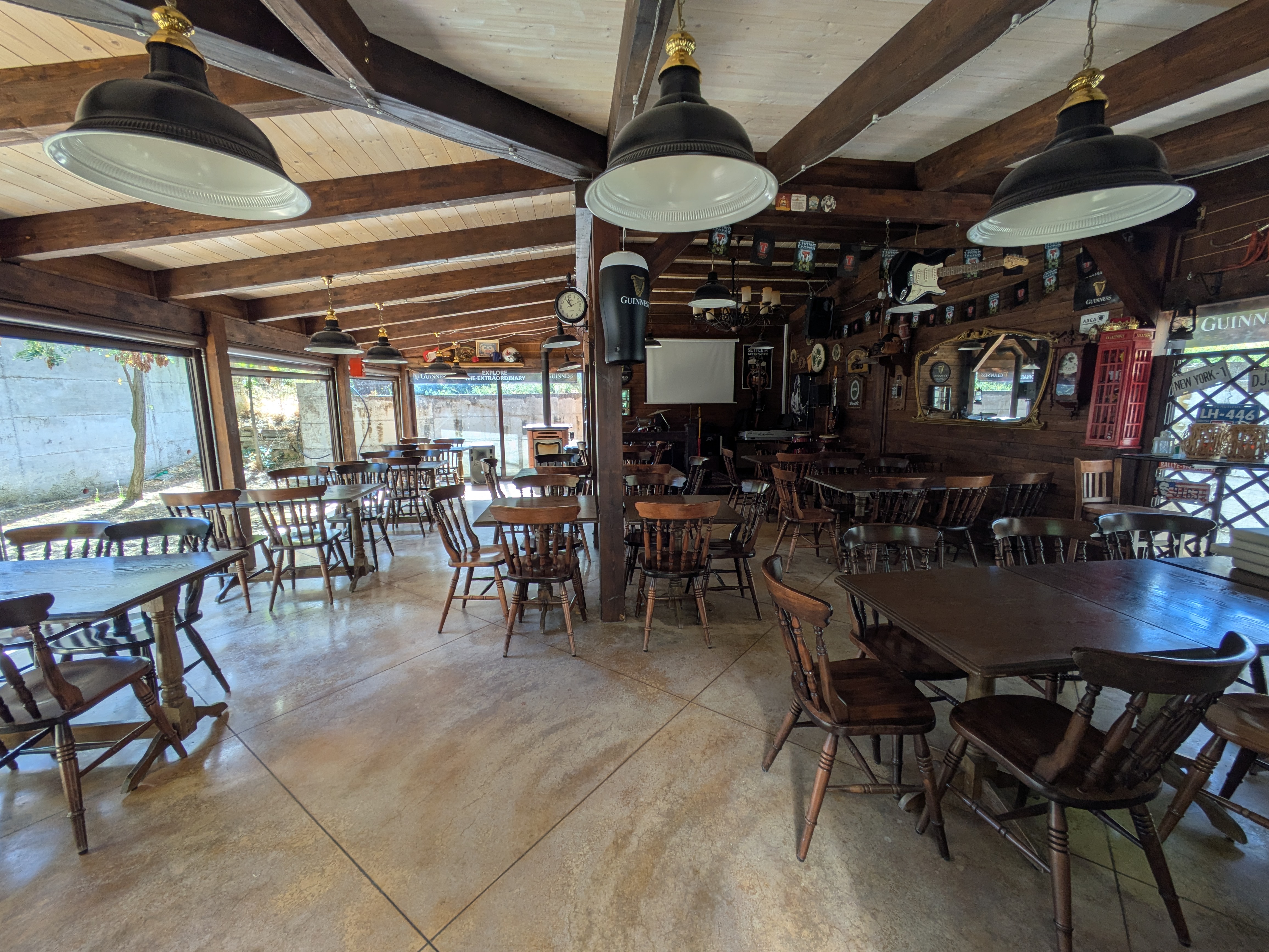 Venta de pub irlandés en via Padre Pio, Sant'Elia a Pianisi