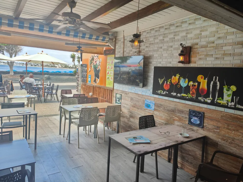 Traspaso de cafetería bar en Avenida las playas, Tias