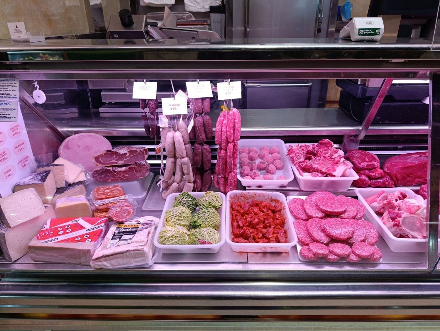 Metzgerei zur Übernahme in der Plaza Barón del cortes im Mercado de Ruzafa, Valencia
