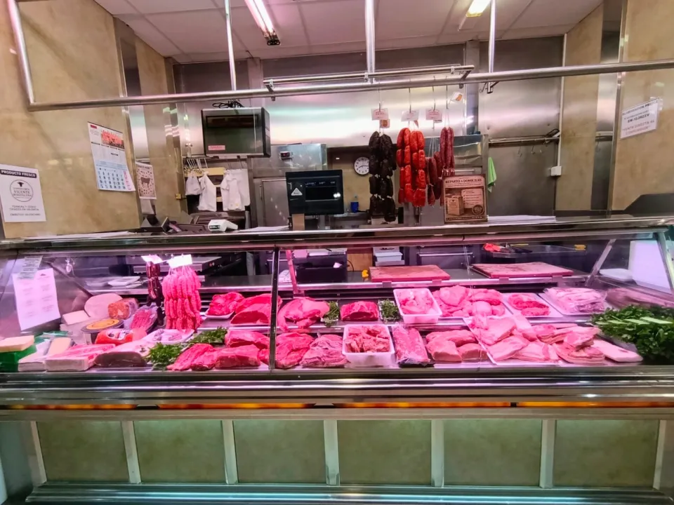 Traspaso de carnicería en Plaza Barón del Cortes en Ruzafa, València
