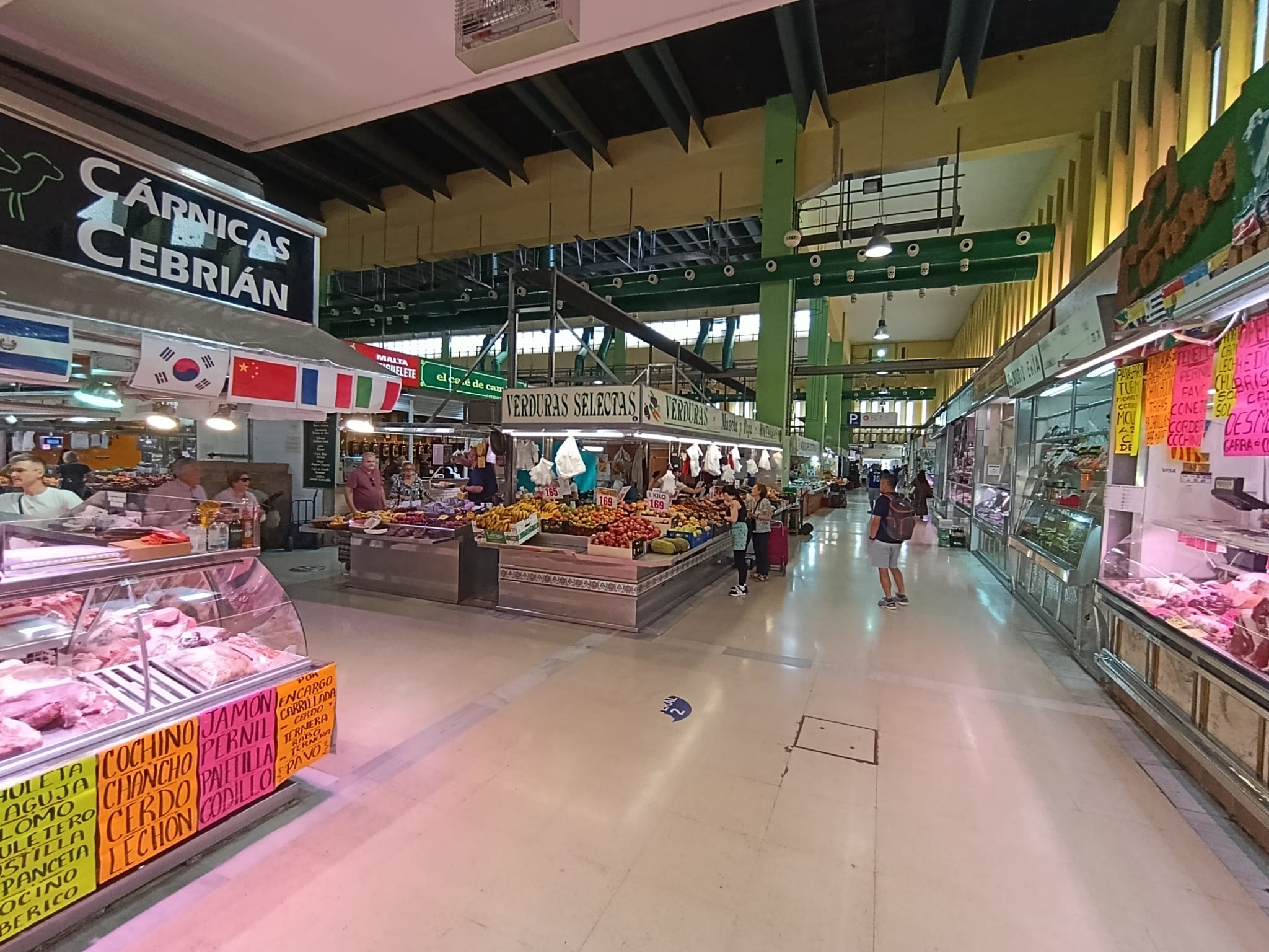 Metzgerei zur Übernahme in der Plaza Barón del cortes im Mercado de Ruzafa, Valencia