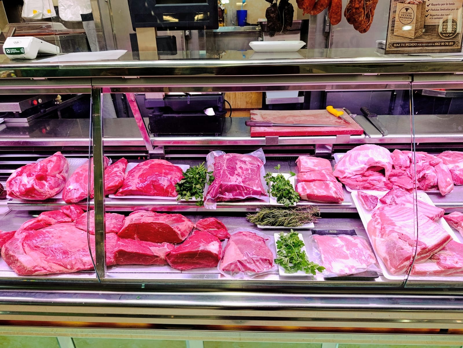 Metzgerei zur Übernahme in der Plaza Barón del cortes im Mercado de Ruzafa, Valencia