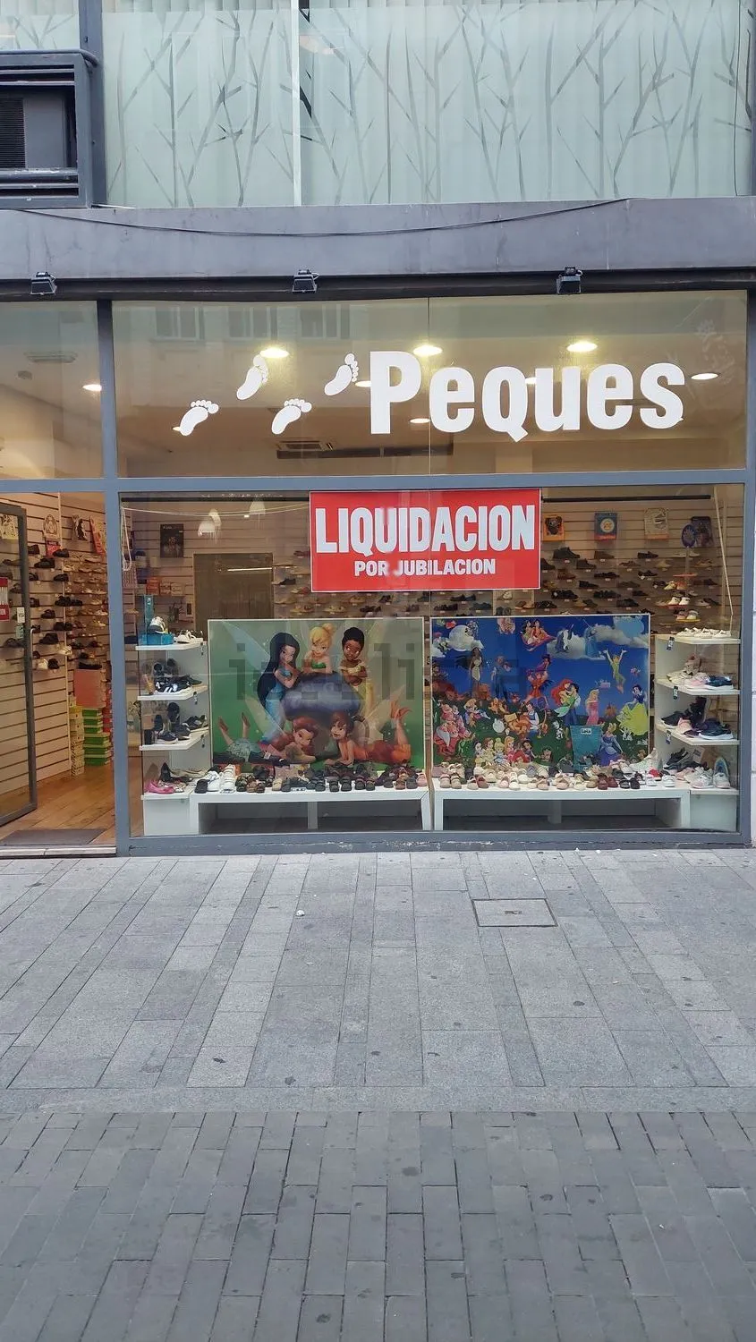 Traspaso de zapatería infantil en Calle de Sant Francesc de Borja, Gandia