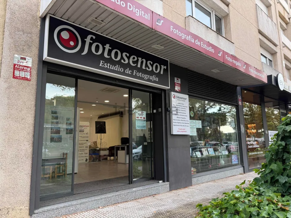 Traspaso de tienda de fotografía en Avenida de Europa, Pozuelo de Alarcón
