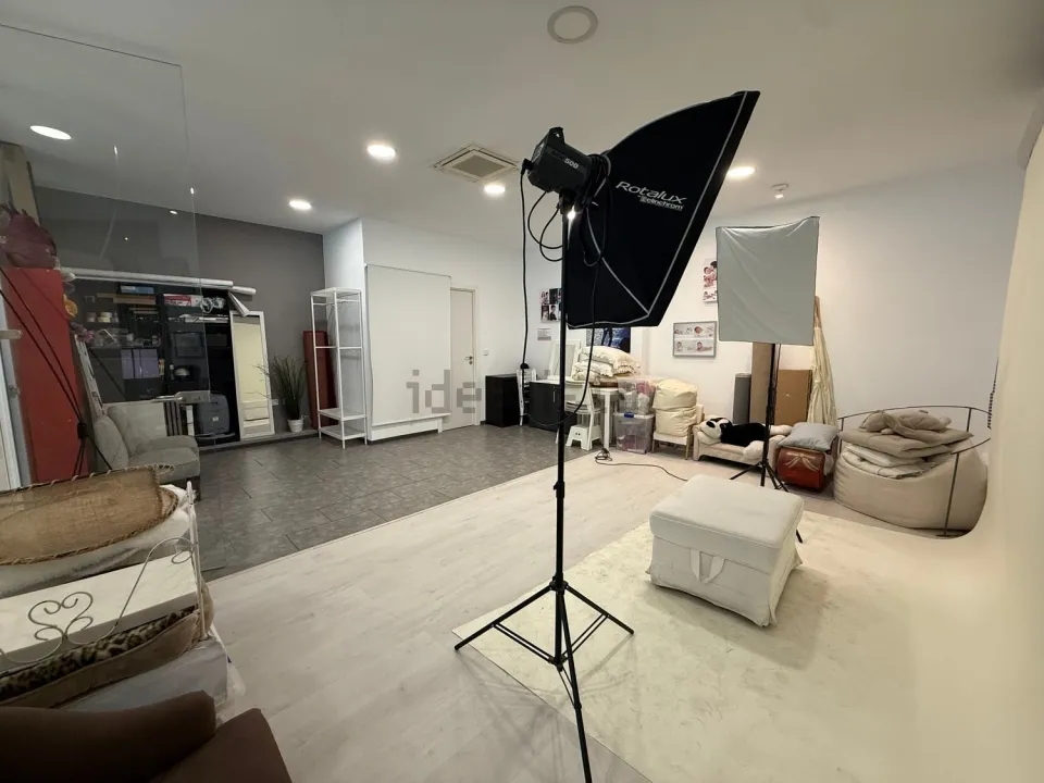 Traspaso de tienda de fotografía en Avenida de Europa, Pozuelo de Alarcón
