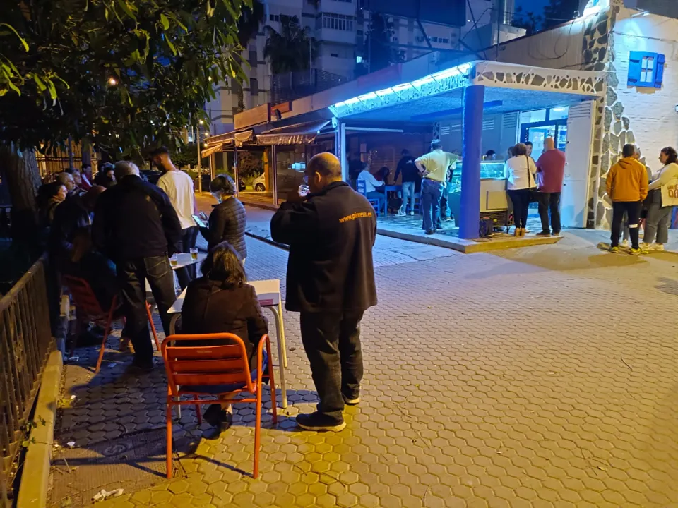 Traspaso de bar freiduría en Plaza del Polo, Sevilla