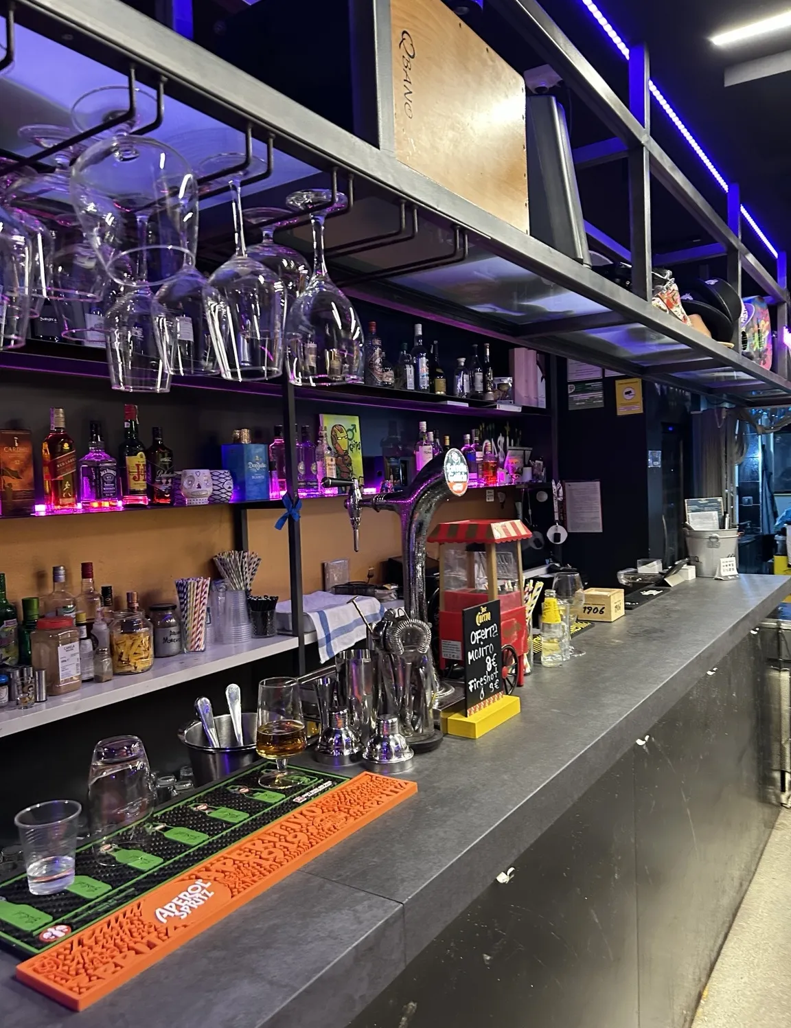 Traspaso de bar restaurante en Carrer Rodés en Sant Josep, L’Hospitalet de Llobregat
