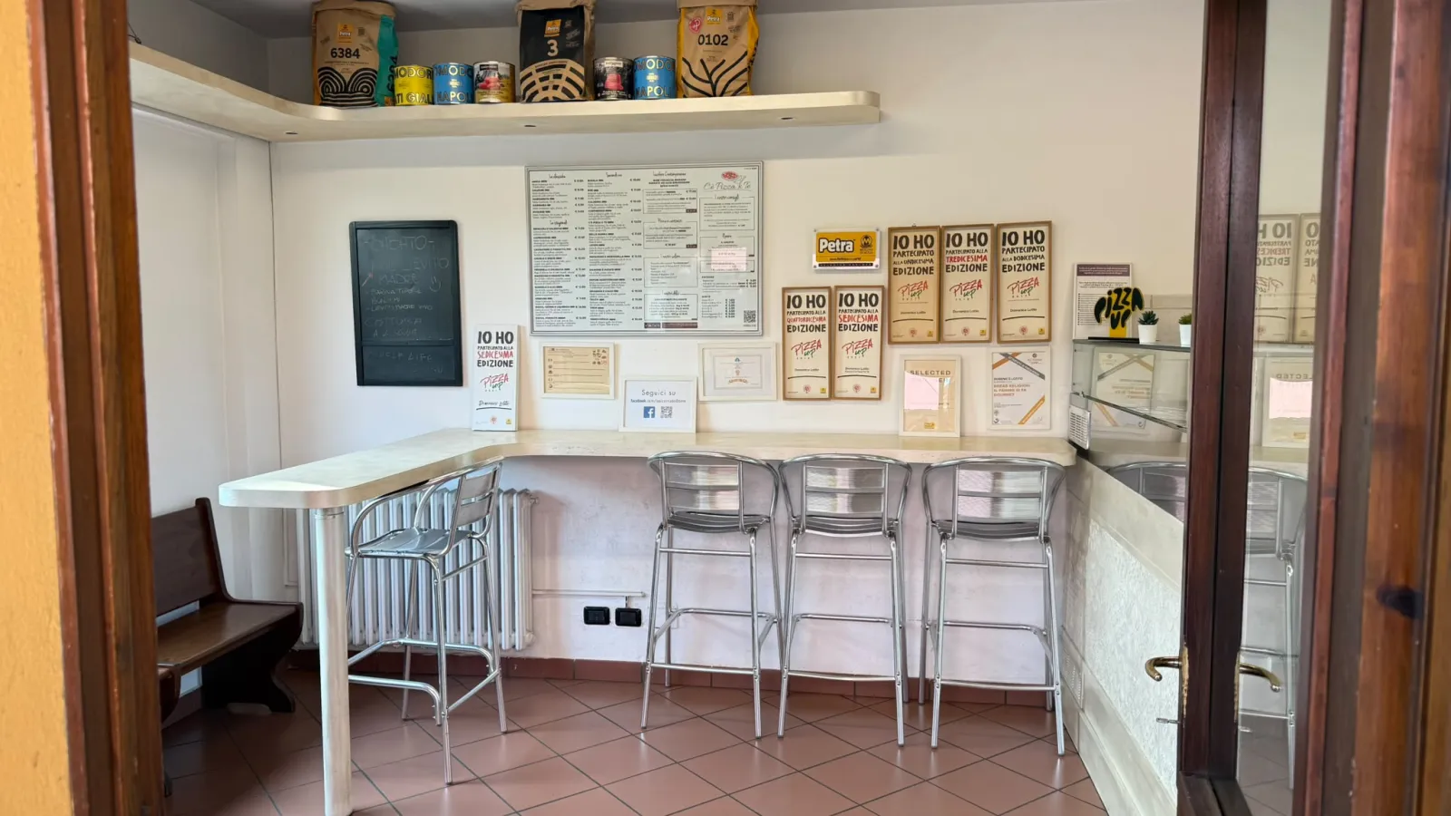 Traspaso de pizzería para llevar en Via G. Garibaldi, Cava Manara