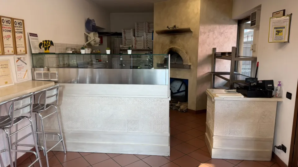 Traspaso de pizzería para llevar en Via G. Garibaldi, Cava Manara
